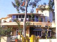 Sikarbadi Hotel